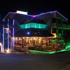 Otel La Akçay